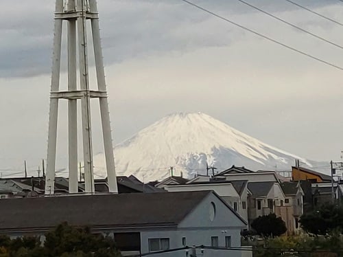 富士山も雪化粧♪