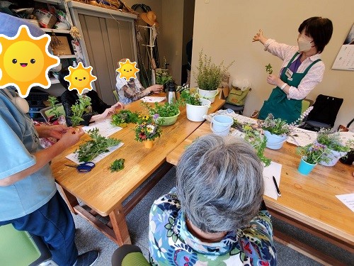 【サークル】菜園サークル✿ハーブを学ぶ会と花壇のお手入れ②