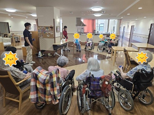二番館でボッチャ♪
