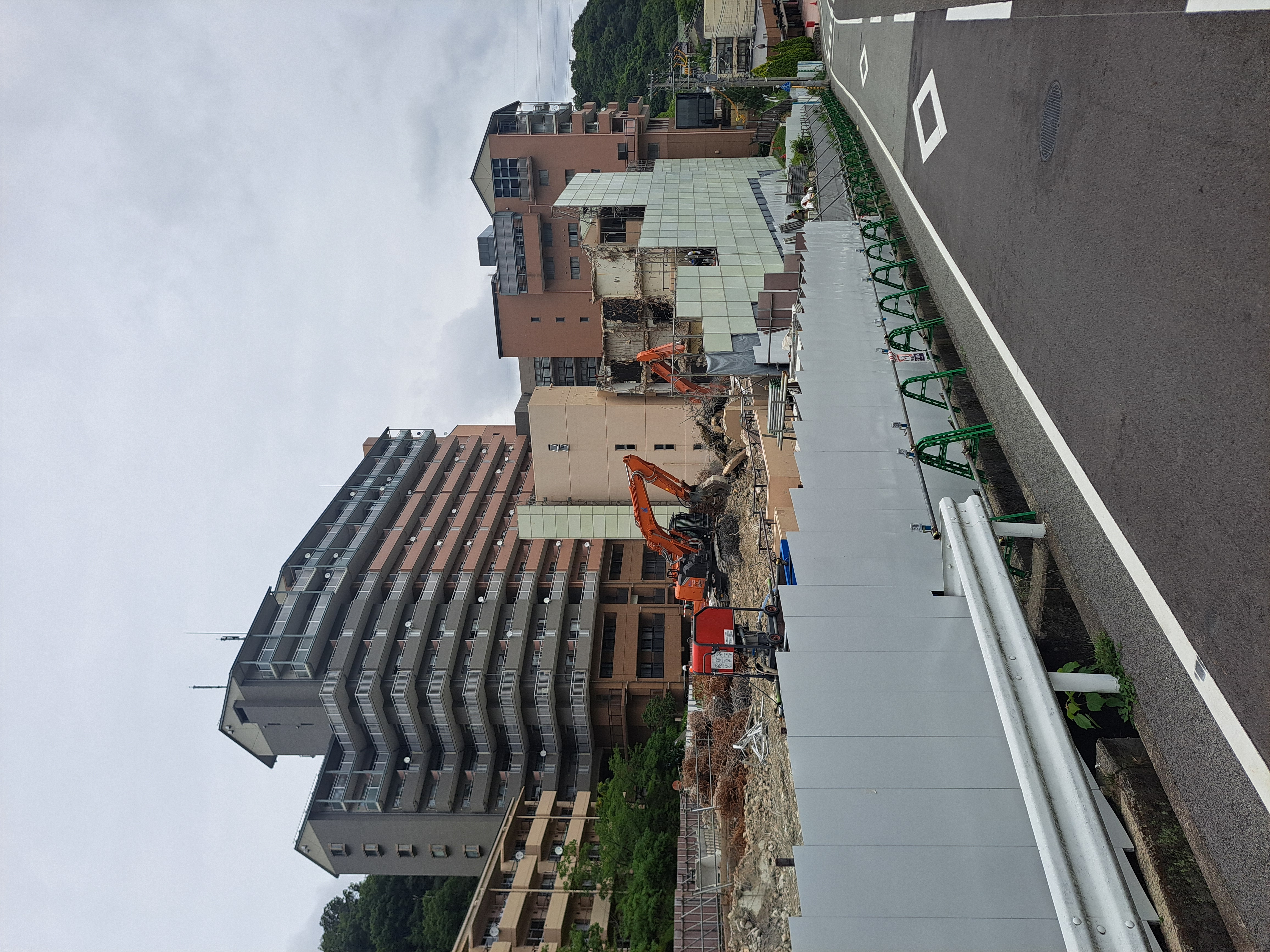 エデン建替ナビ（NO.010）着々と進むE棟解体工事と夏の熱中症対策