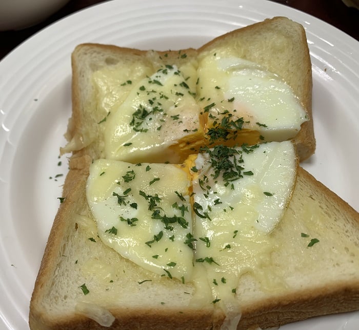 【昼食】ラピュタパン