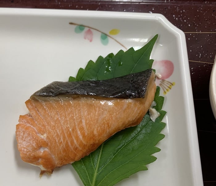 【朝食】サケの塩焼き