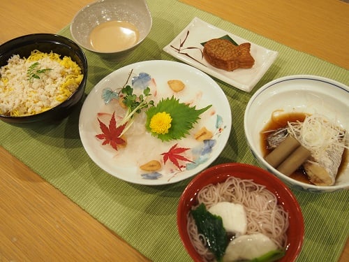 【夕食】12月8日（火）12月誕生会食