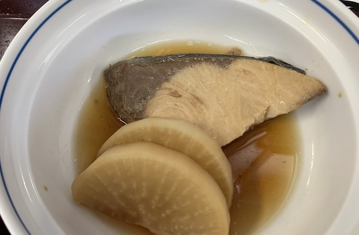 【昼食】ブリ大根
