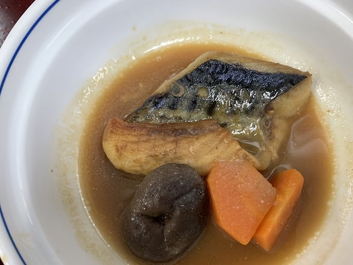 【昼食】サバの味噌煮