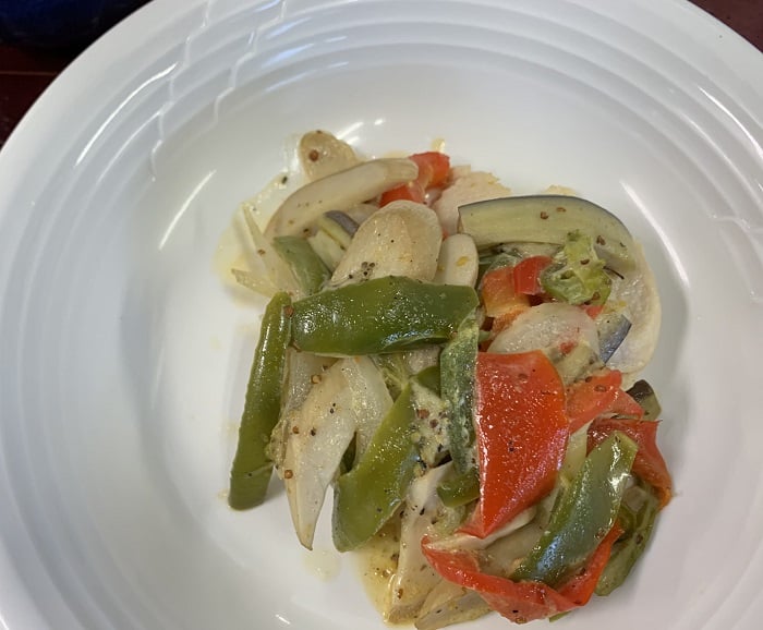 【昼食】鶏むねと野菜のマヨマスタード炒め