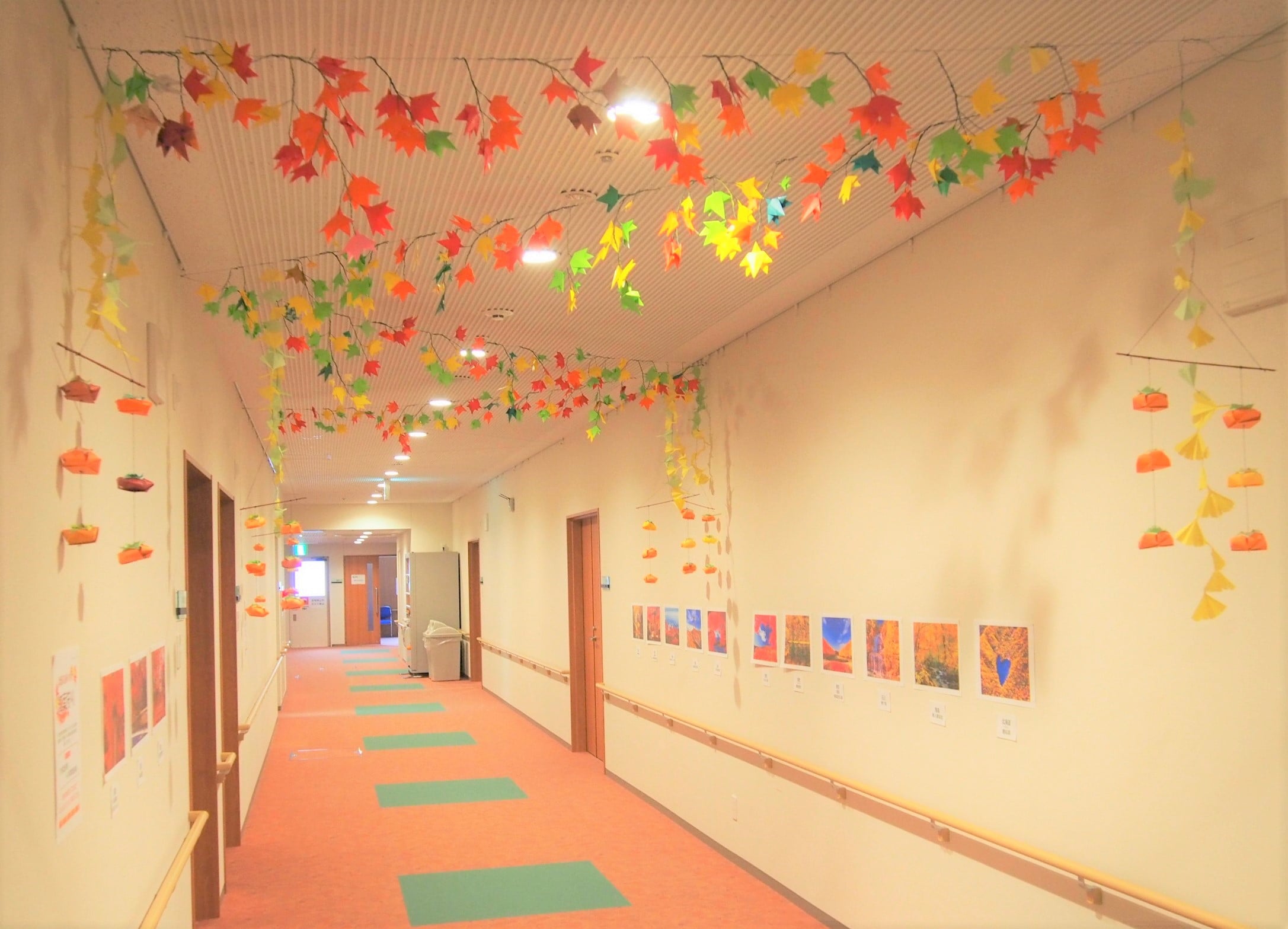 季節の飾り”紅葉狩り”を制作