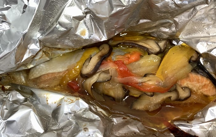 【昼食】サケのホイル焼き