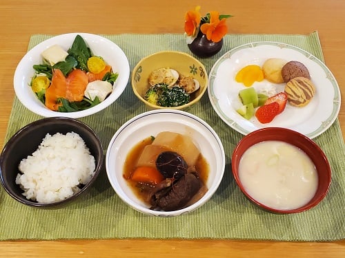 【夕食】2月16日（火）2月誕生会食

