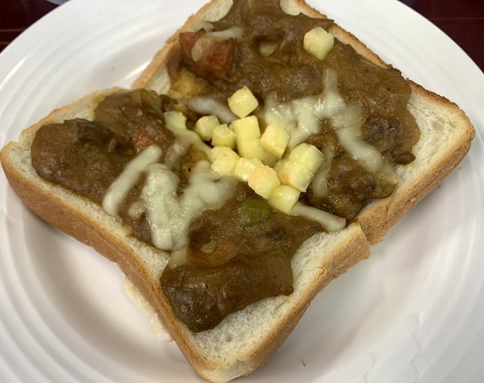 【昼食】カレーチーズトースト
