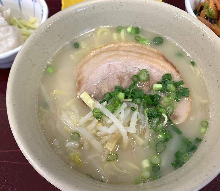 【昼食】白湯ラーメン