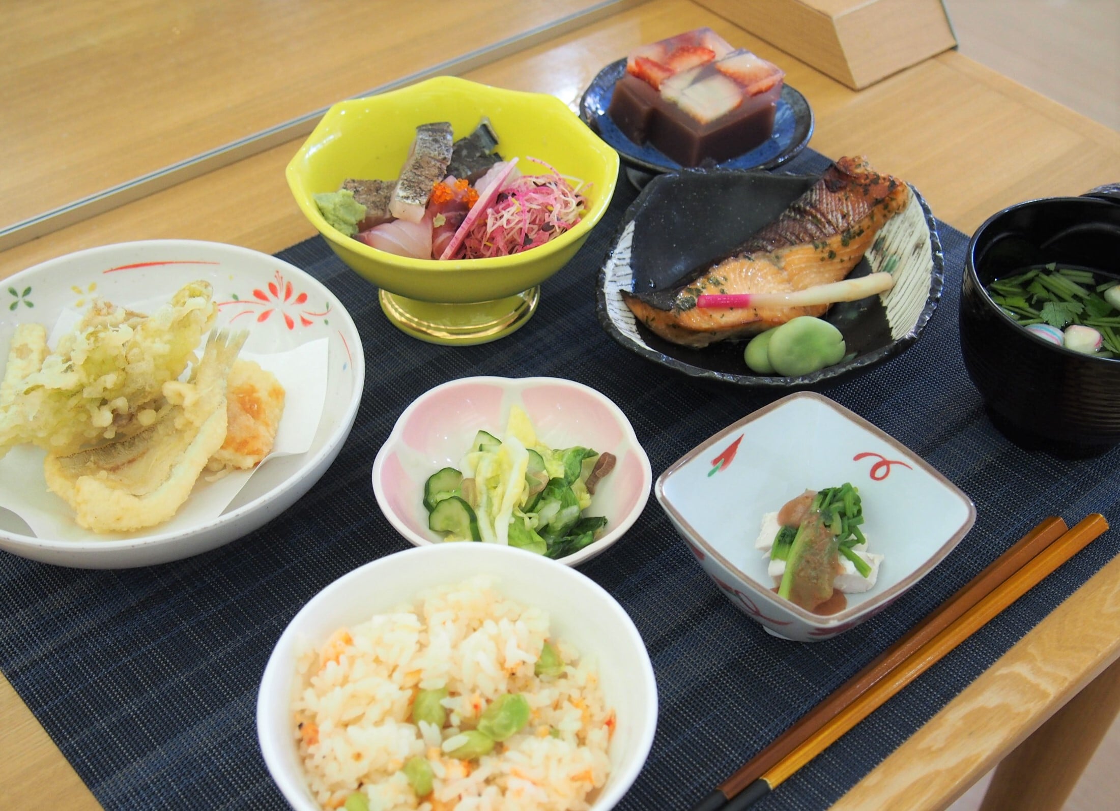 4月のスペシャルメニュー（夕食）