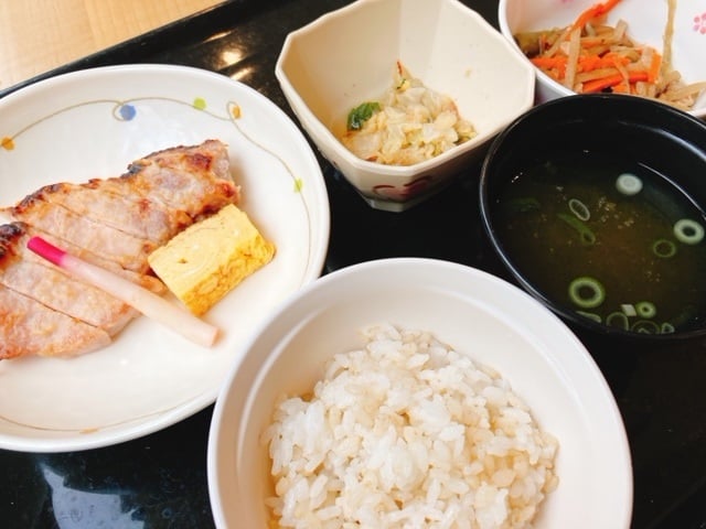 食事サービスのページを更新しました【夕食】4月28日（水）