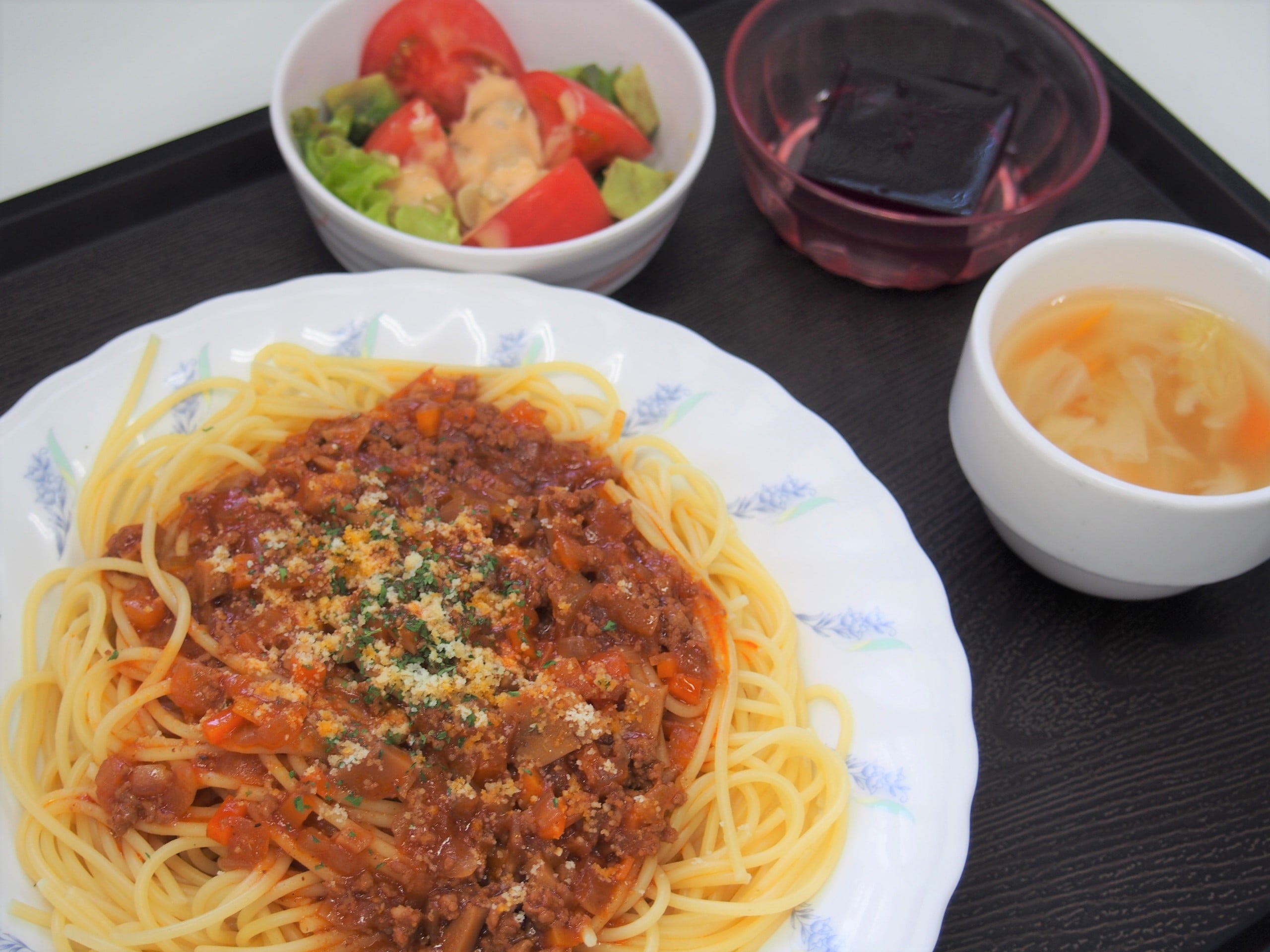 スパゲッティ　ミートソース（昼食）