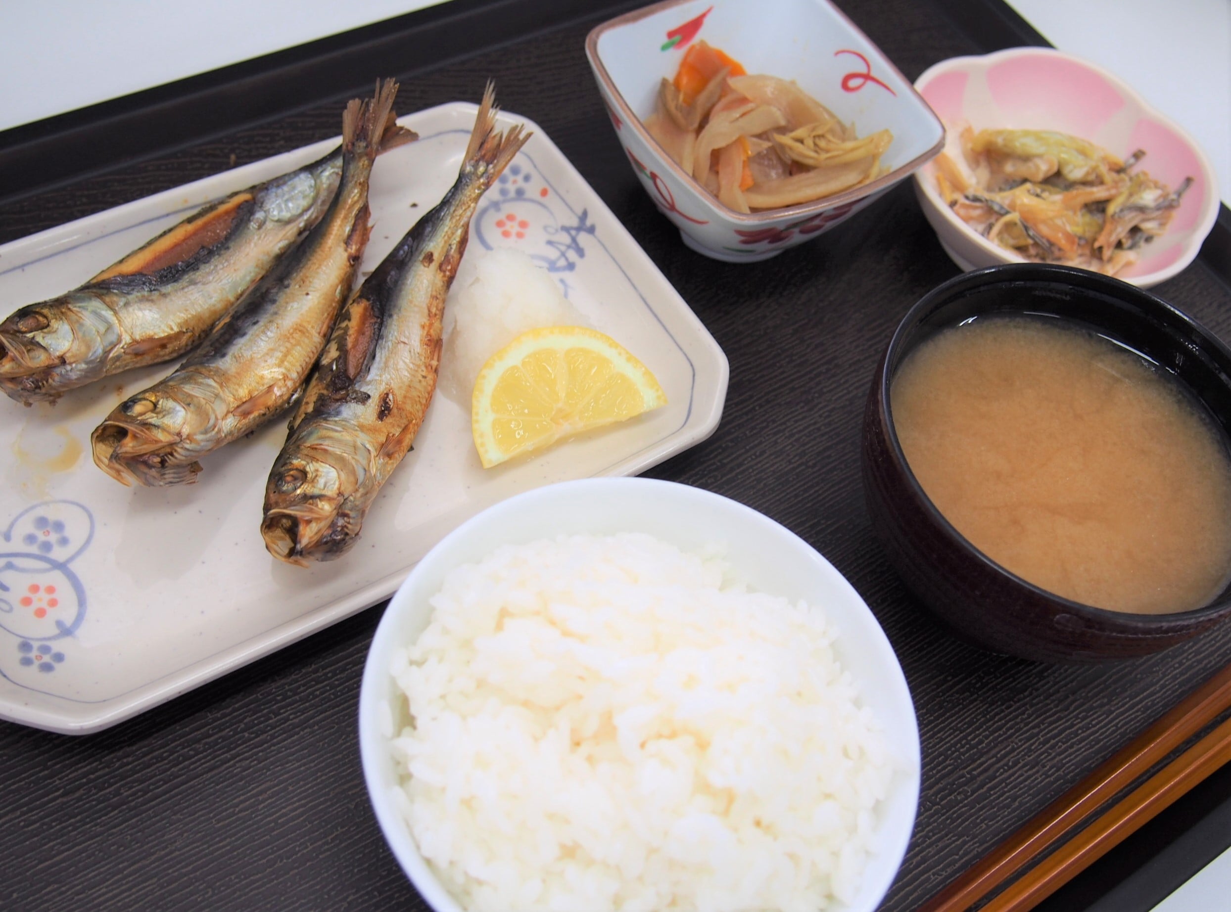 いわしの丸干し（昼食）