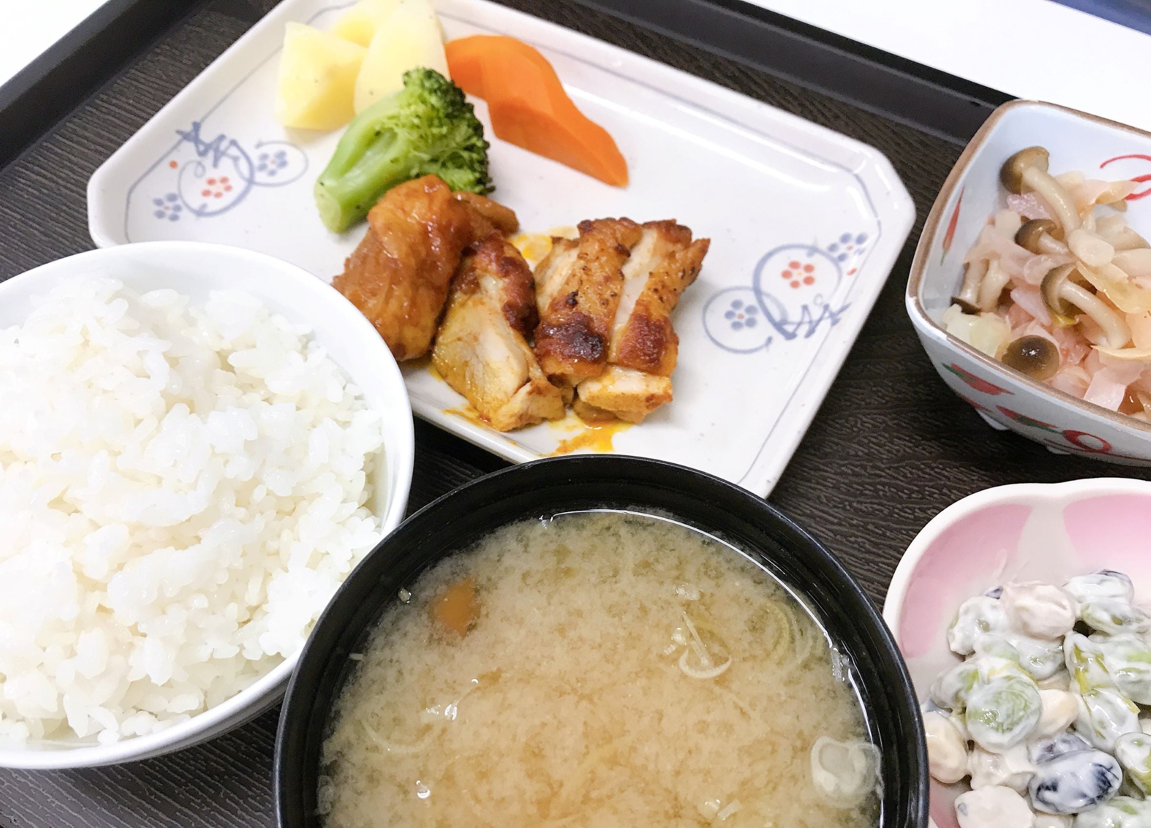 タンドリーチキン（昼食）