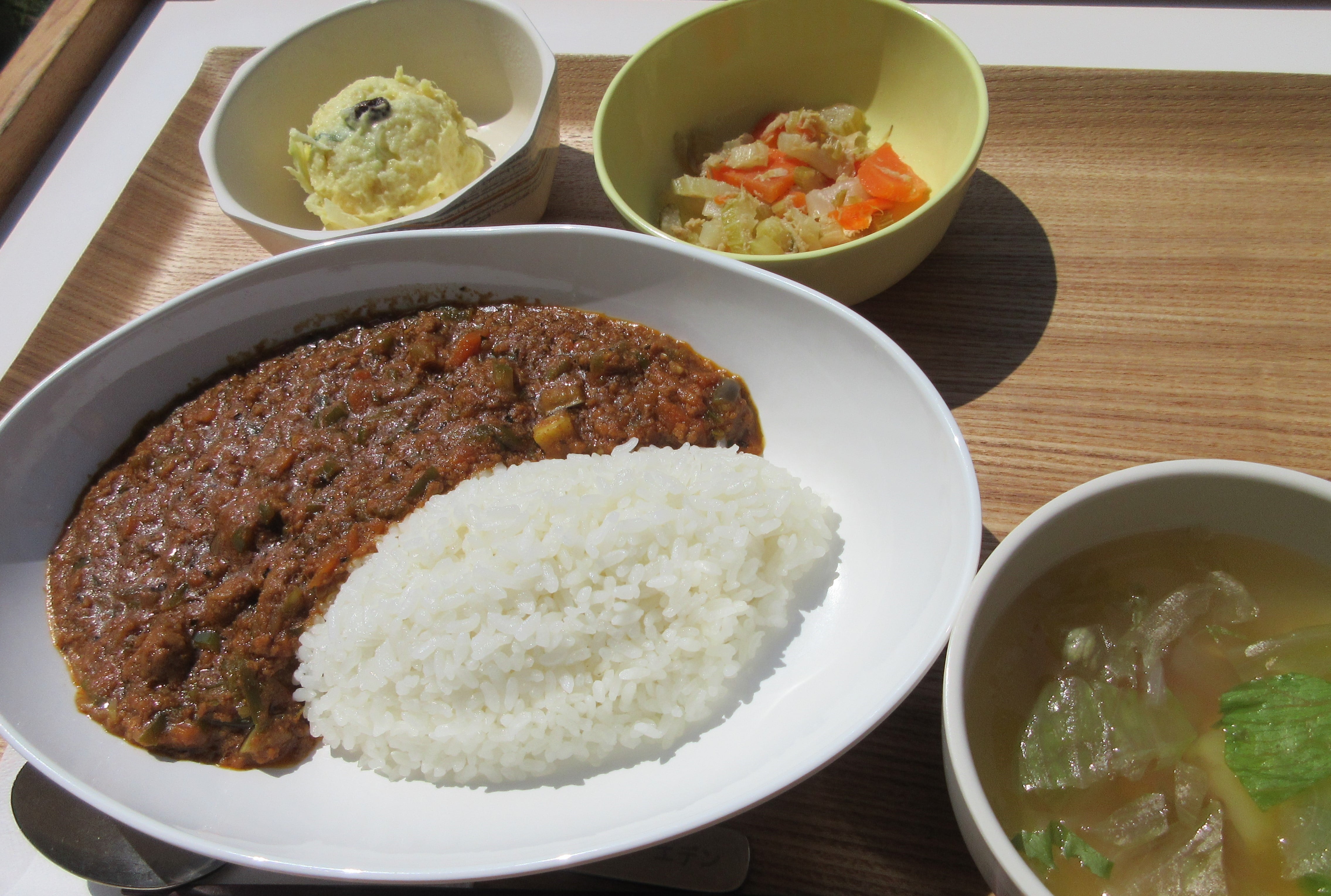 食事サービス課のブログを更新しました！～食で夏バテ予防～