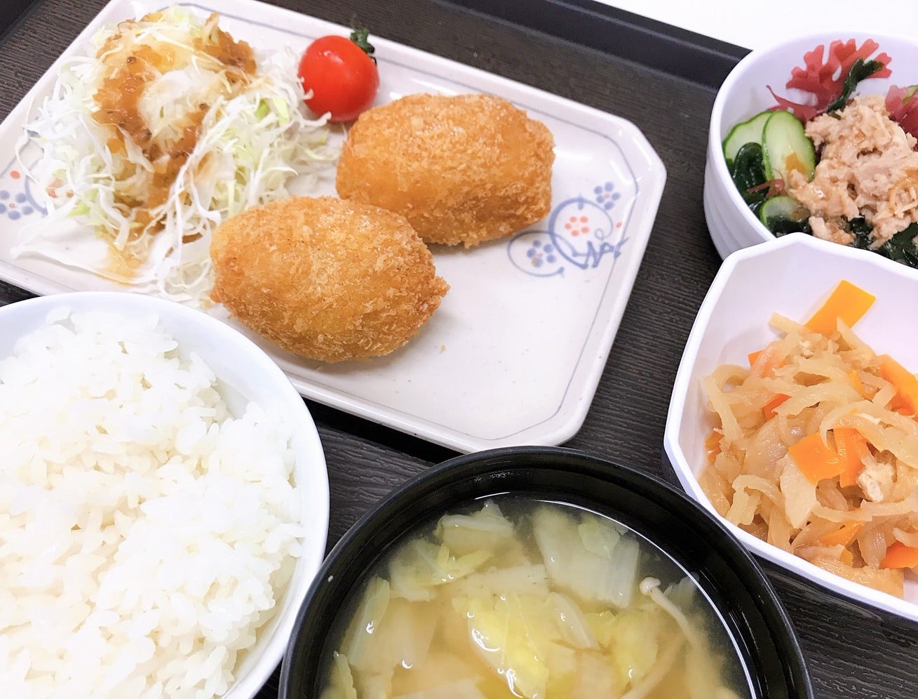 手作りコロッケ（昼食）