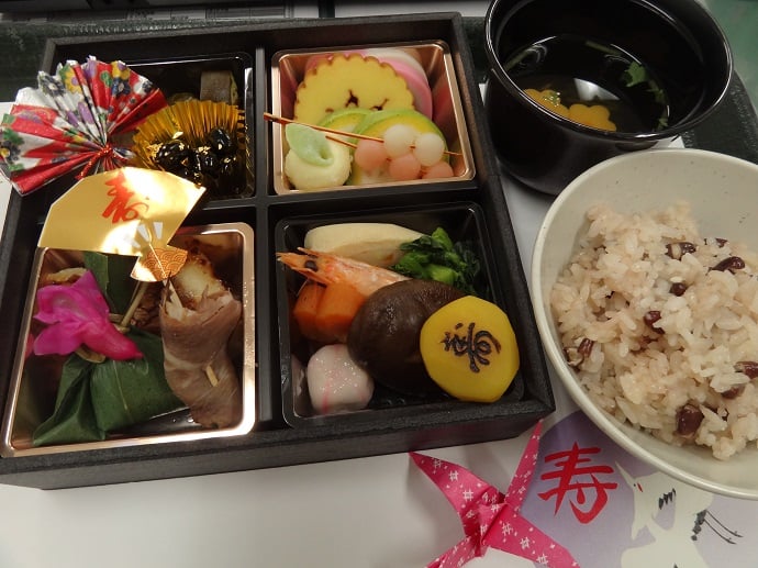 おせち盛り合わせ