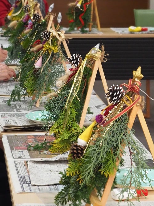 園芸を楽しむ会～クリスマス・スワッグ～