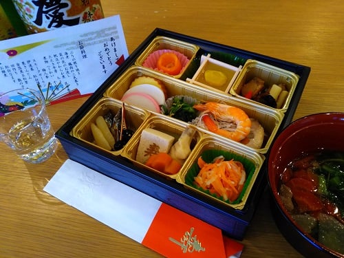お節料理
お雑煮
