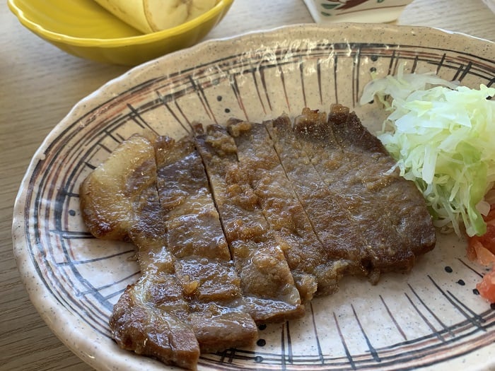 【昼食】豚肉の生姜焼き