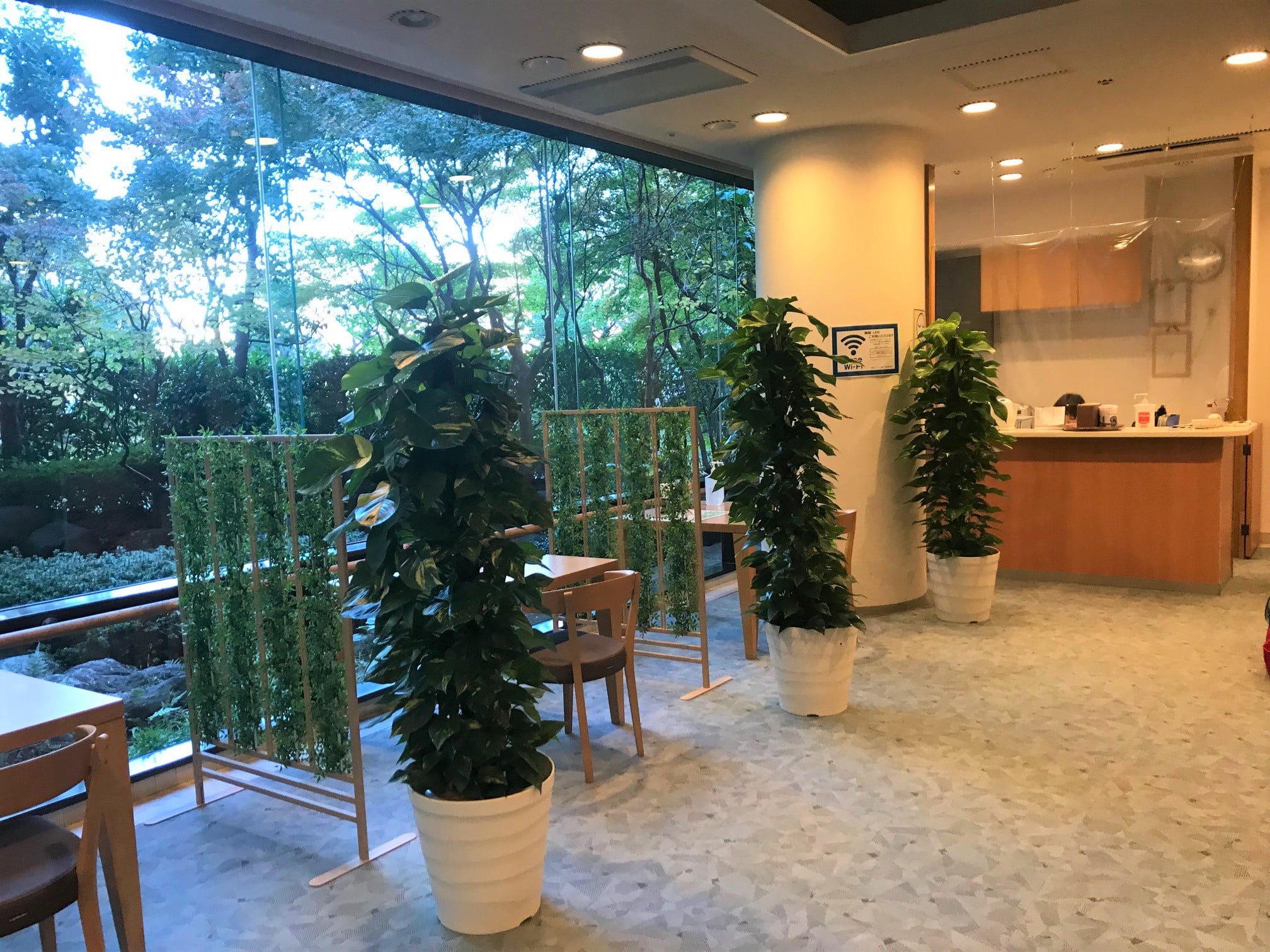喫茶こもれび、カウンター席を設けお一人様での利用が可能になりました♪