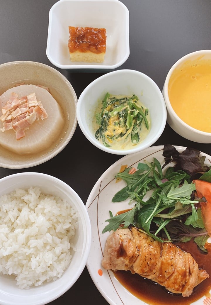 食事のブログを更新しました！　～1月の誕生会食～