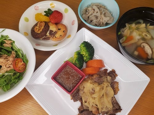 【夕食】2月15日（火）～2月お誕生会食～
