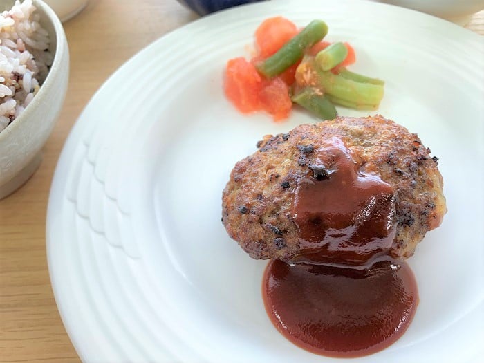 【昼食】チーズハンバーグ