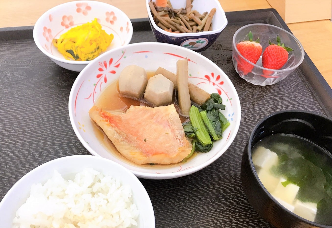 金目鯛と野菜の煮付け（夕食）