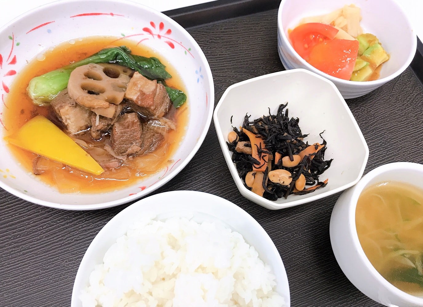 牛肉バラ紹興酒煮（昼食）