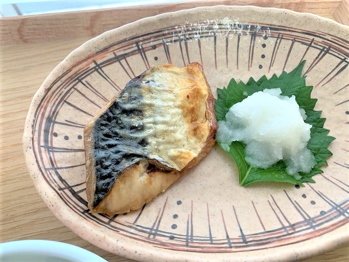 【昼食】サバの塩焼き