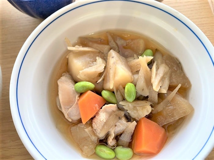 【昼食】鶏肉と根菜の煮物
