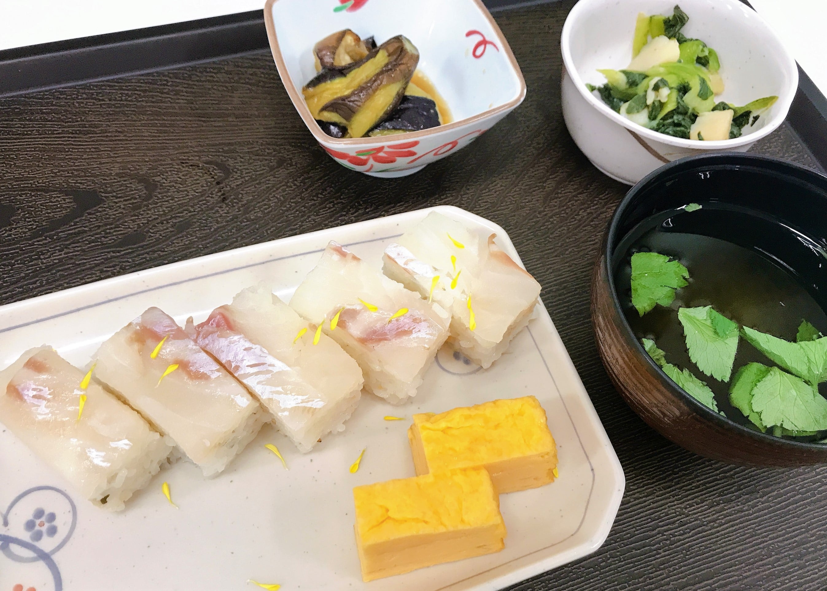 鯛の押し寿司（昼食）