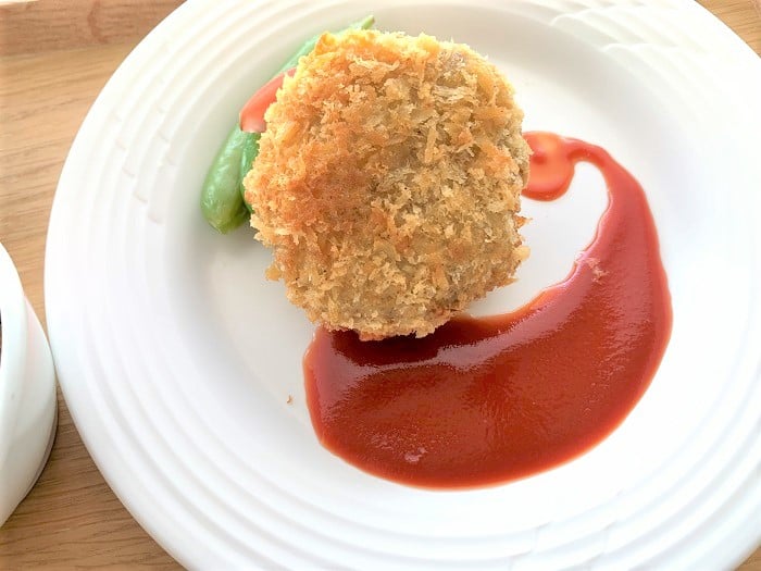 【昼食】牛肉コロッケ