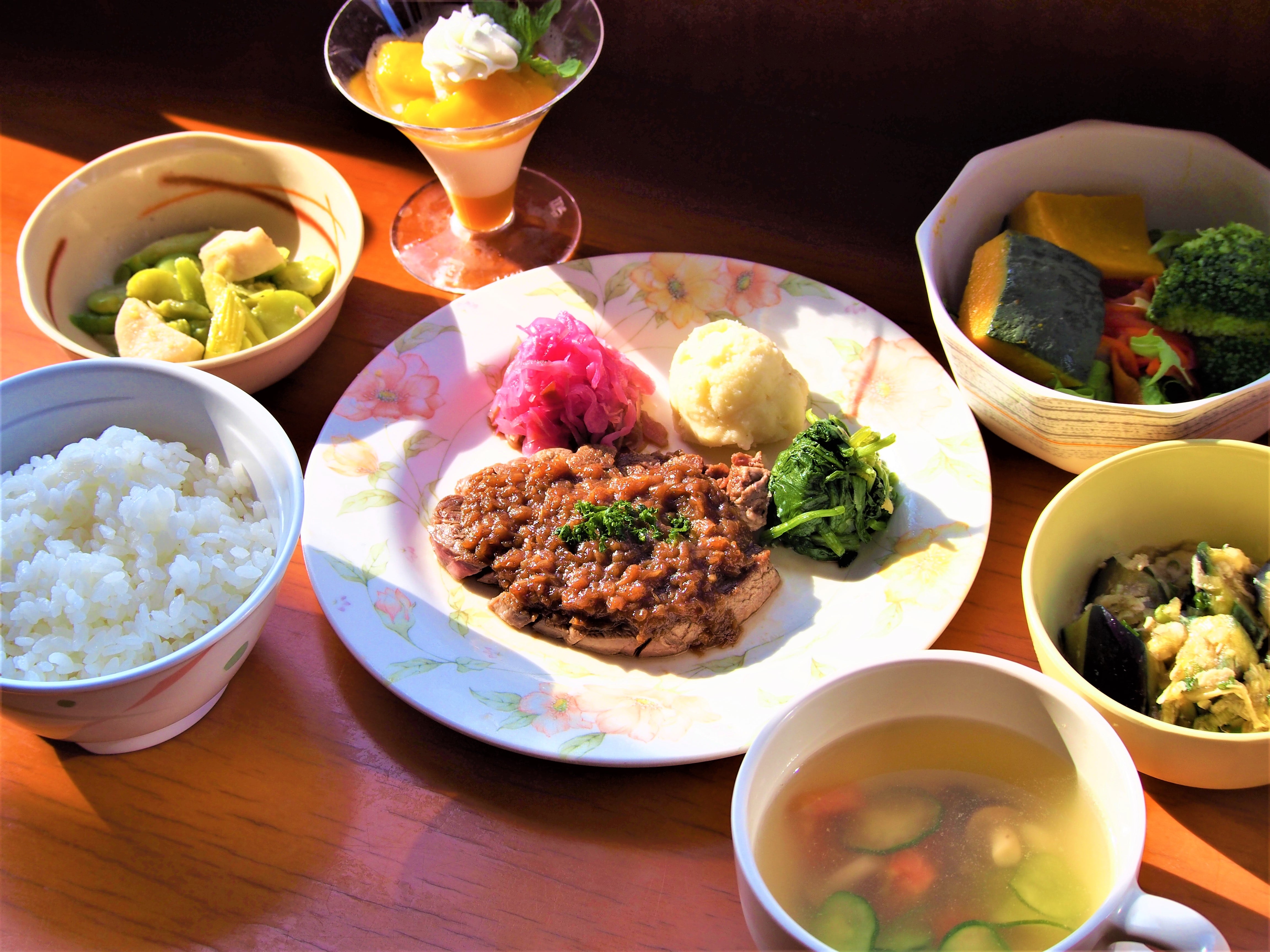食事のブログを更新しました！～2022年 夏 7月の誕生会食～