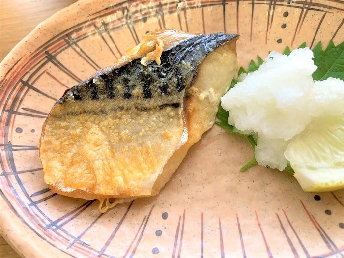 【昼食】サバの塩焼き