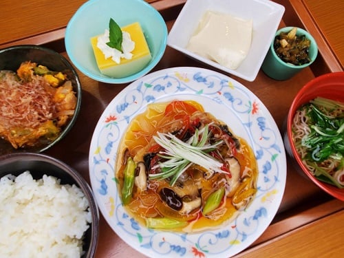 【夕食】8月19日（金）～8月誕生会食～
