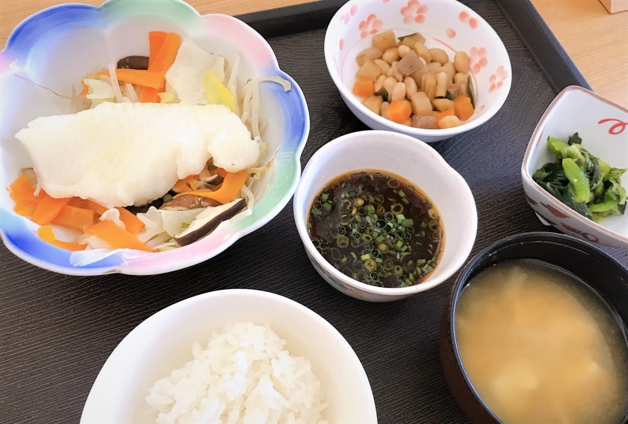 白身魚の野菜蒸し（昼食）