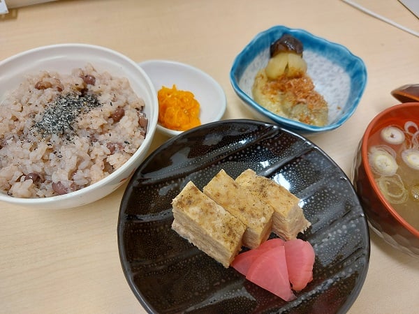 夕食【赤飯の日】