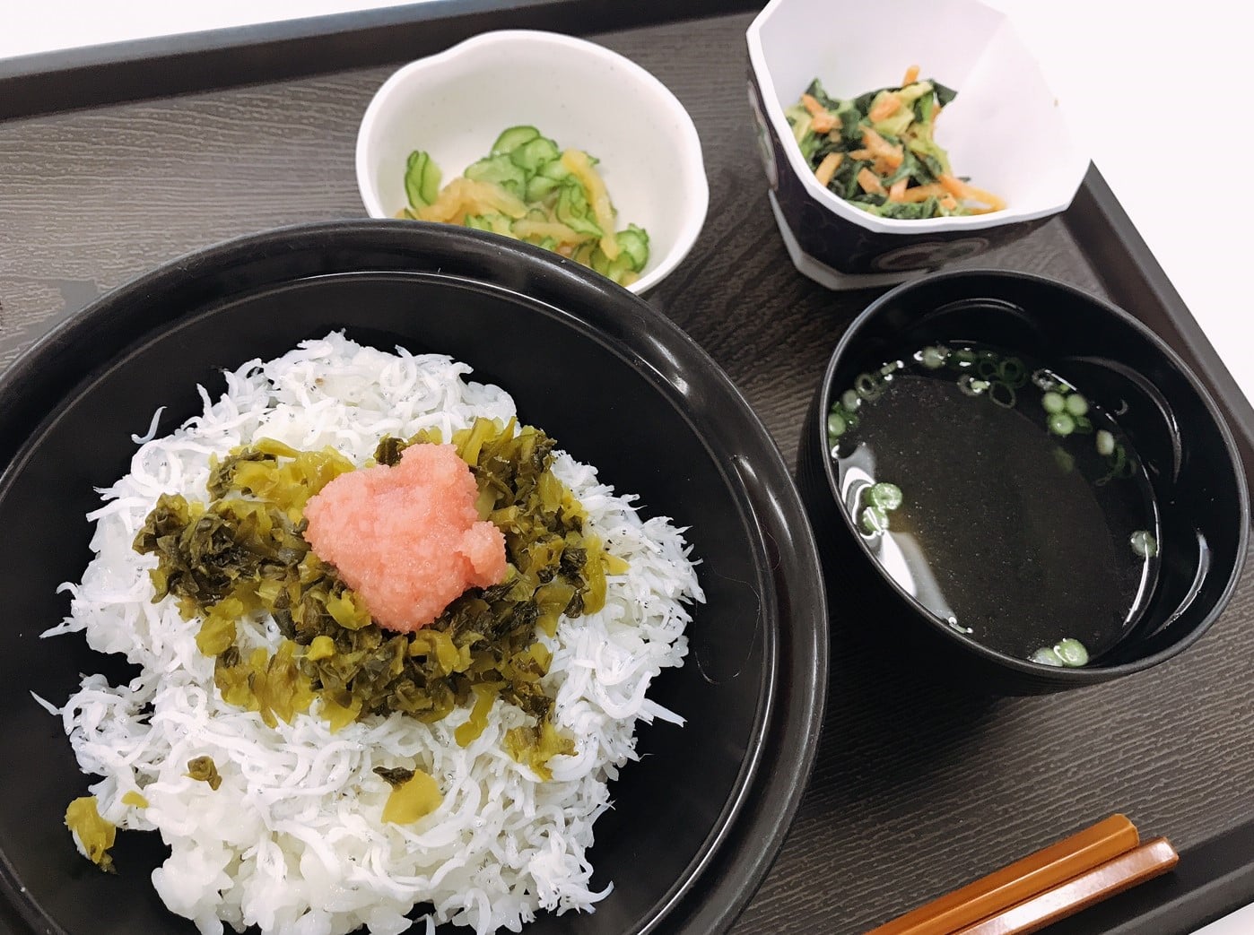 三色丼（高菜＆しらす＆明太子）（昼食）