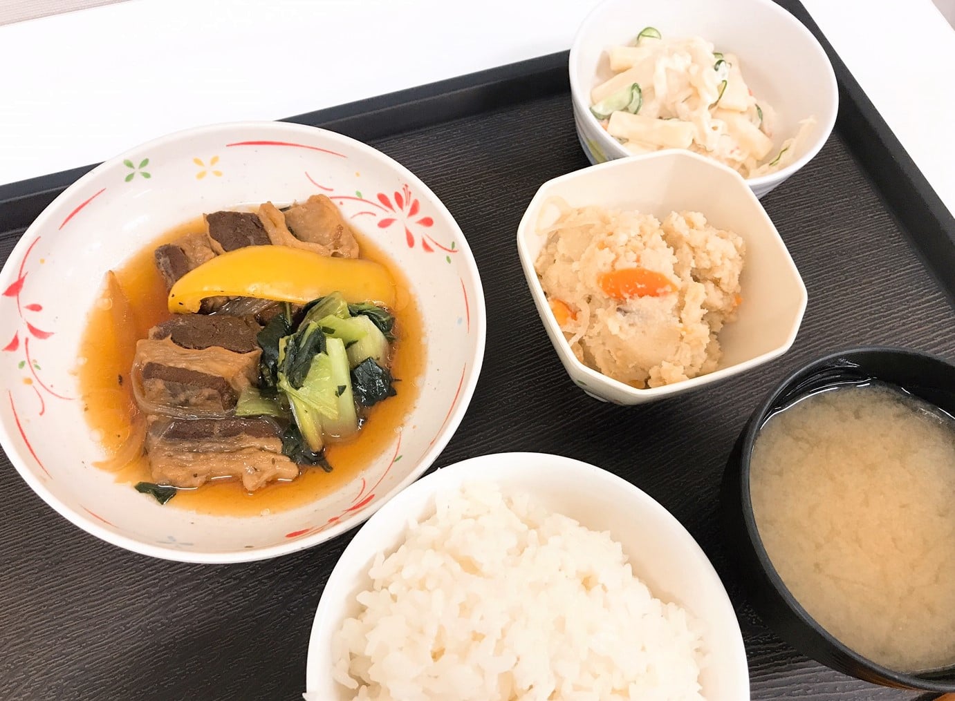牛肉バラ紹興酒煮（昼食）