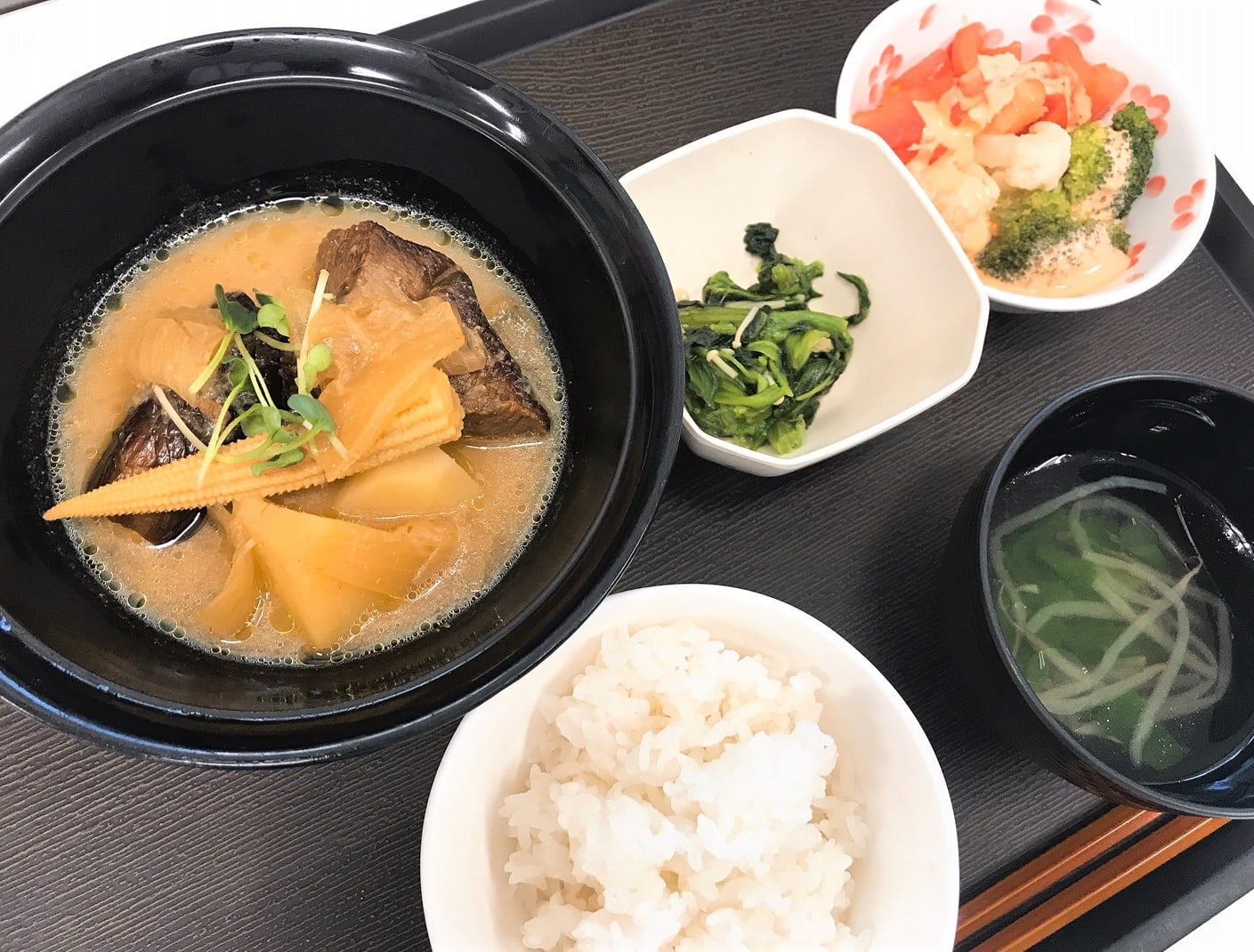 牛肉のポンジュース煮（昼食）