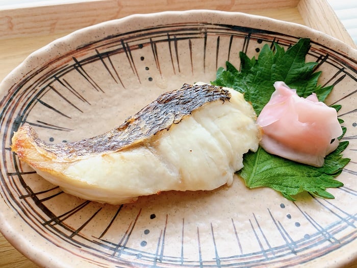 【昼食】タイの塩焼き
