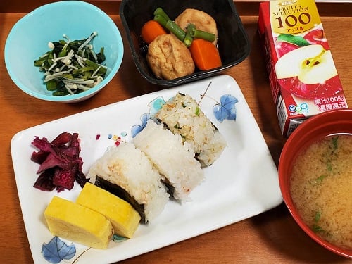 【昼食】おにぎりセット