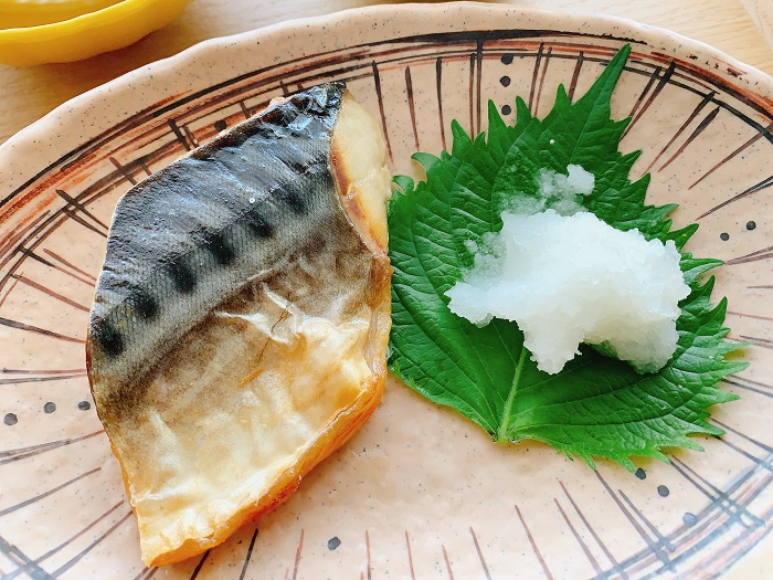 【昼食】サバの塩焼き