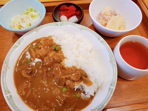 【昼食】牛すじカレー