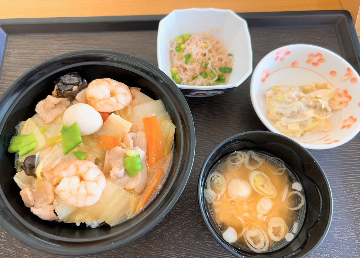 中華丼（昼食）