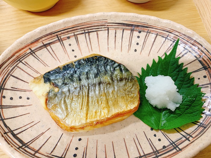 【昼食】サバの塩焼き
